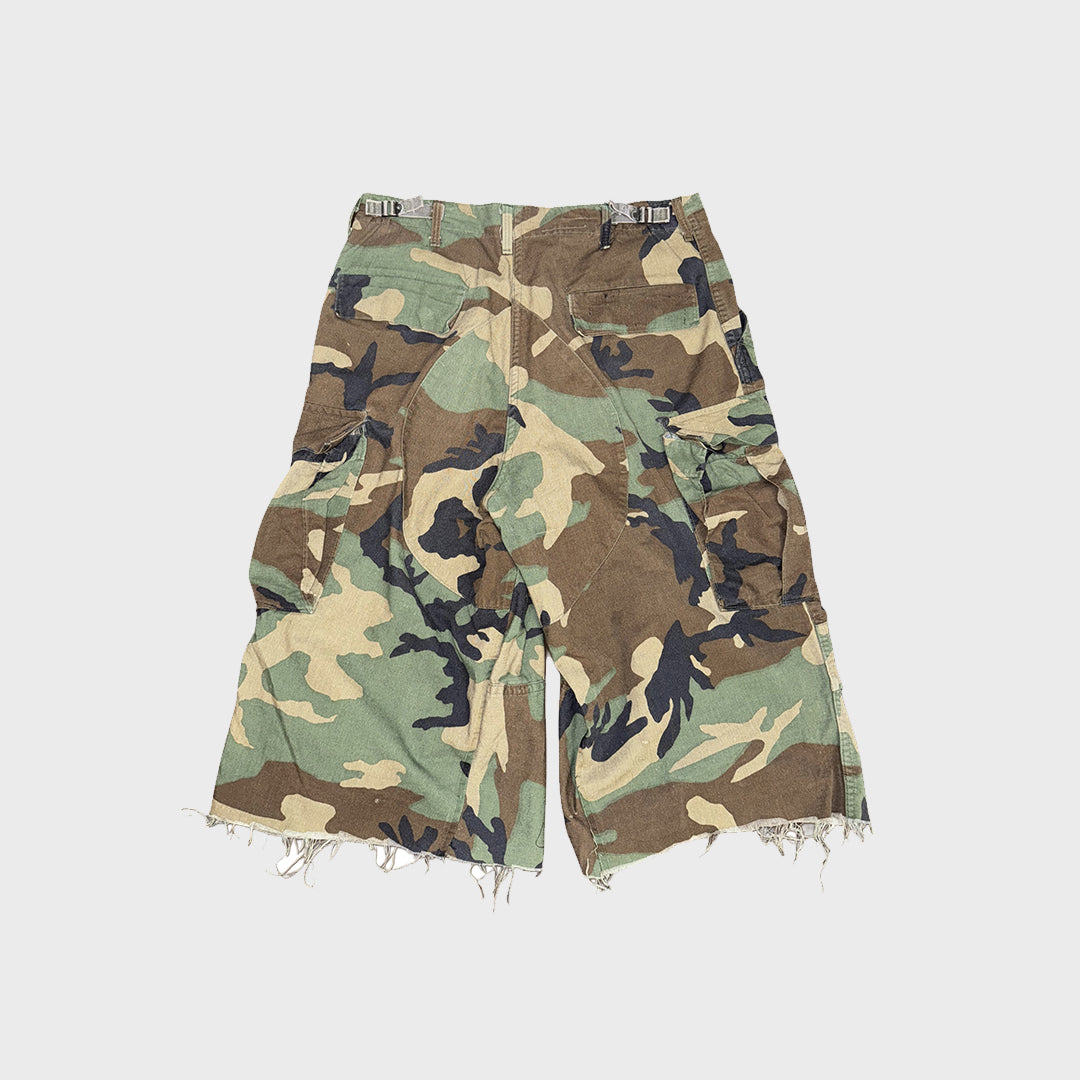 WOODLAND CAMO SHORTS