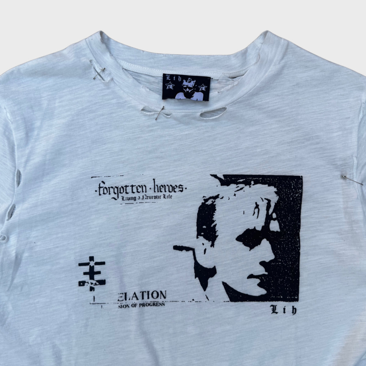 FORGOTTEN HEROES SLUB COTTON T-SHIRT