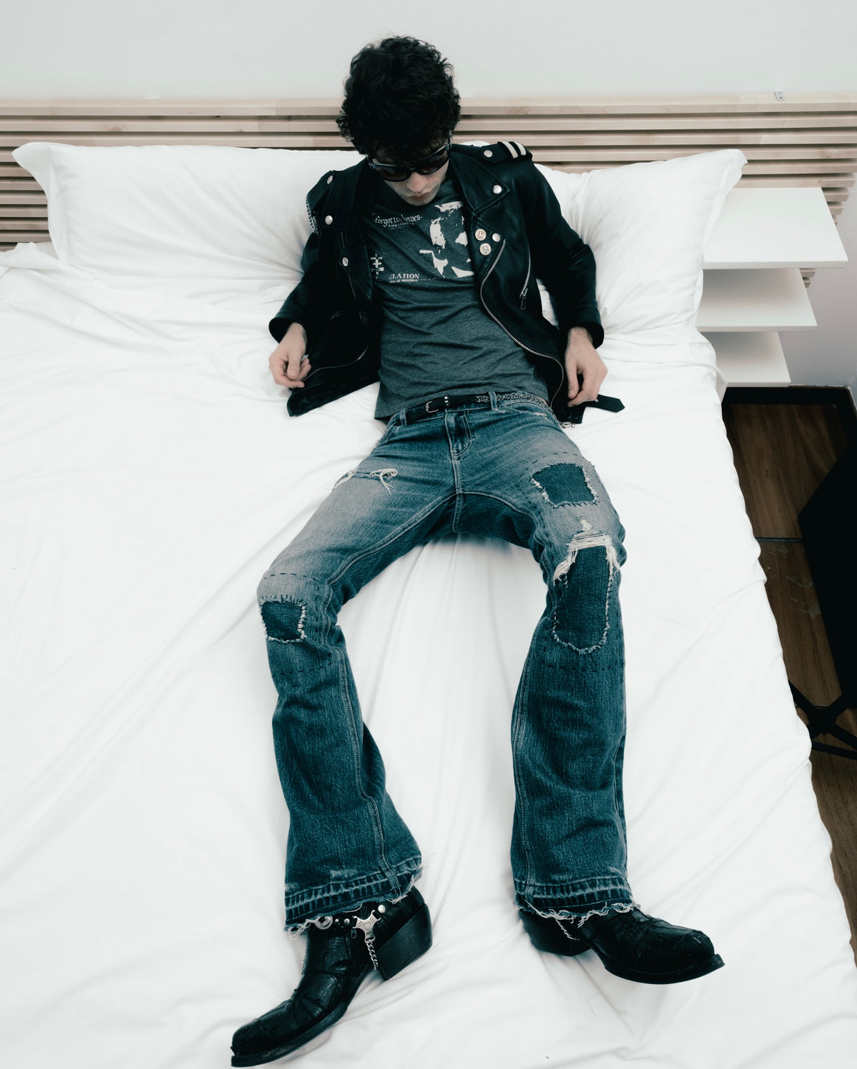 TEXAS DEEP BLUE REPAIRED BOOTCUT JEANS