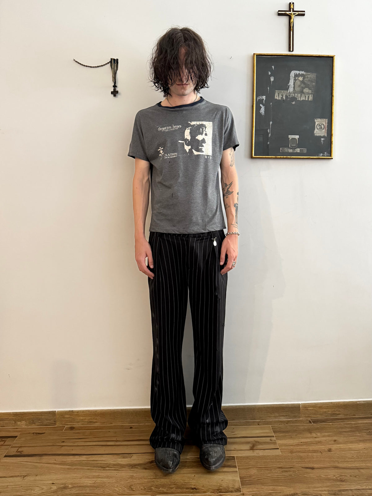 FORGOTTEN HEROES THIN COTTON T-SHIRT
