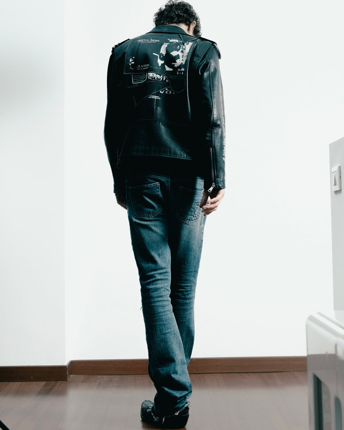 TEXAS DEEP BLUE REPAIRED BOOTCUT JEANS
