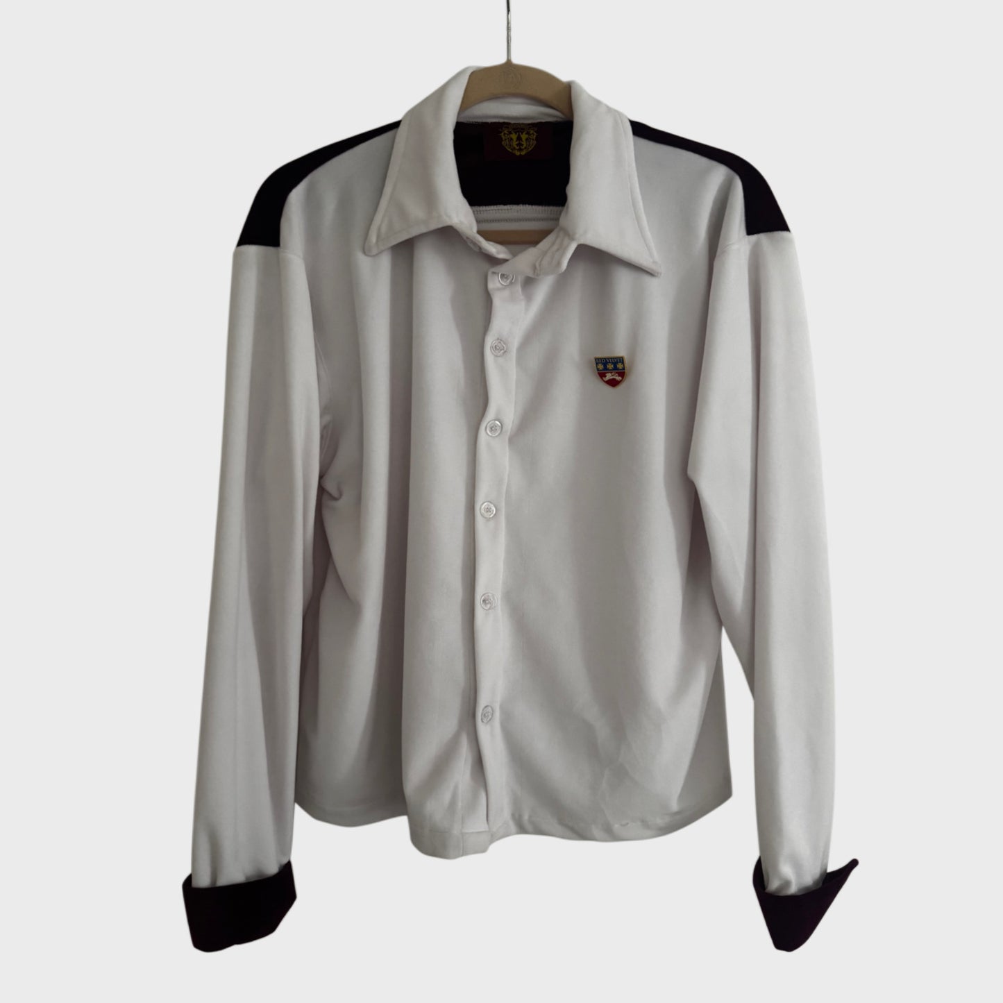 VELVET WHITE BUTTONS SHIRT