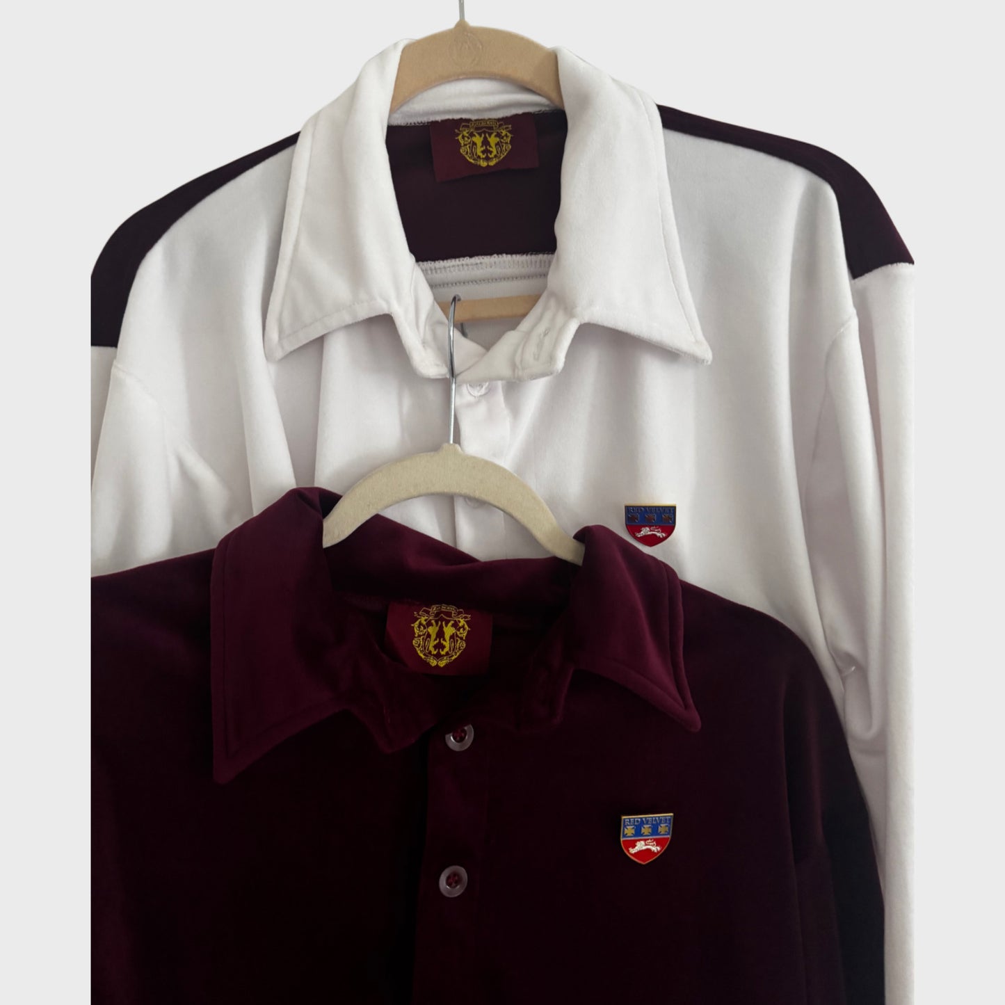 VELVET WHITE BUTTONS SHIRT