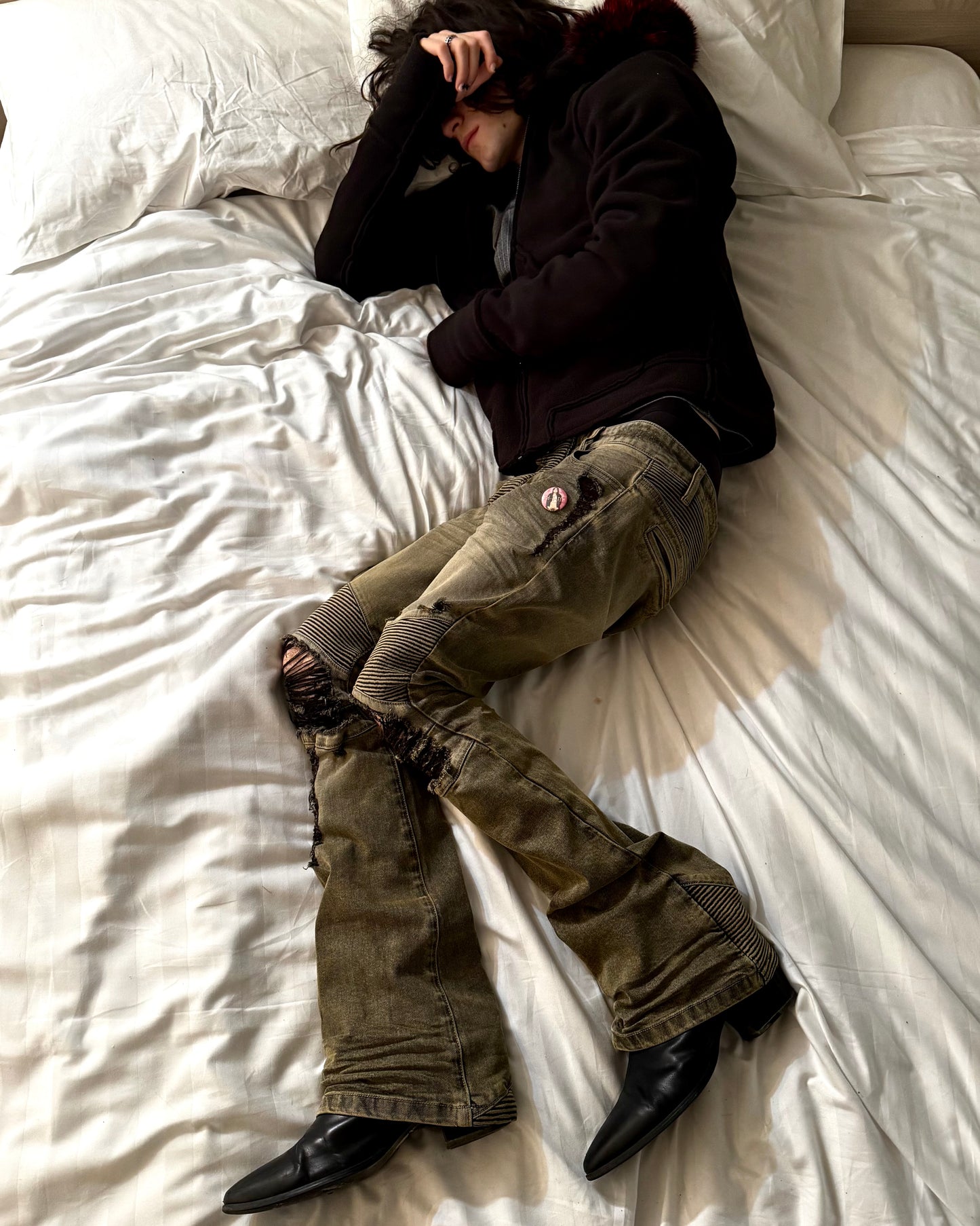 BIKER CUT MUD WASH BOOTCUT DENIM